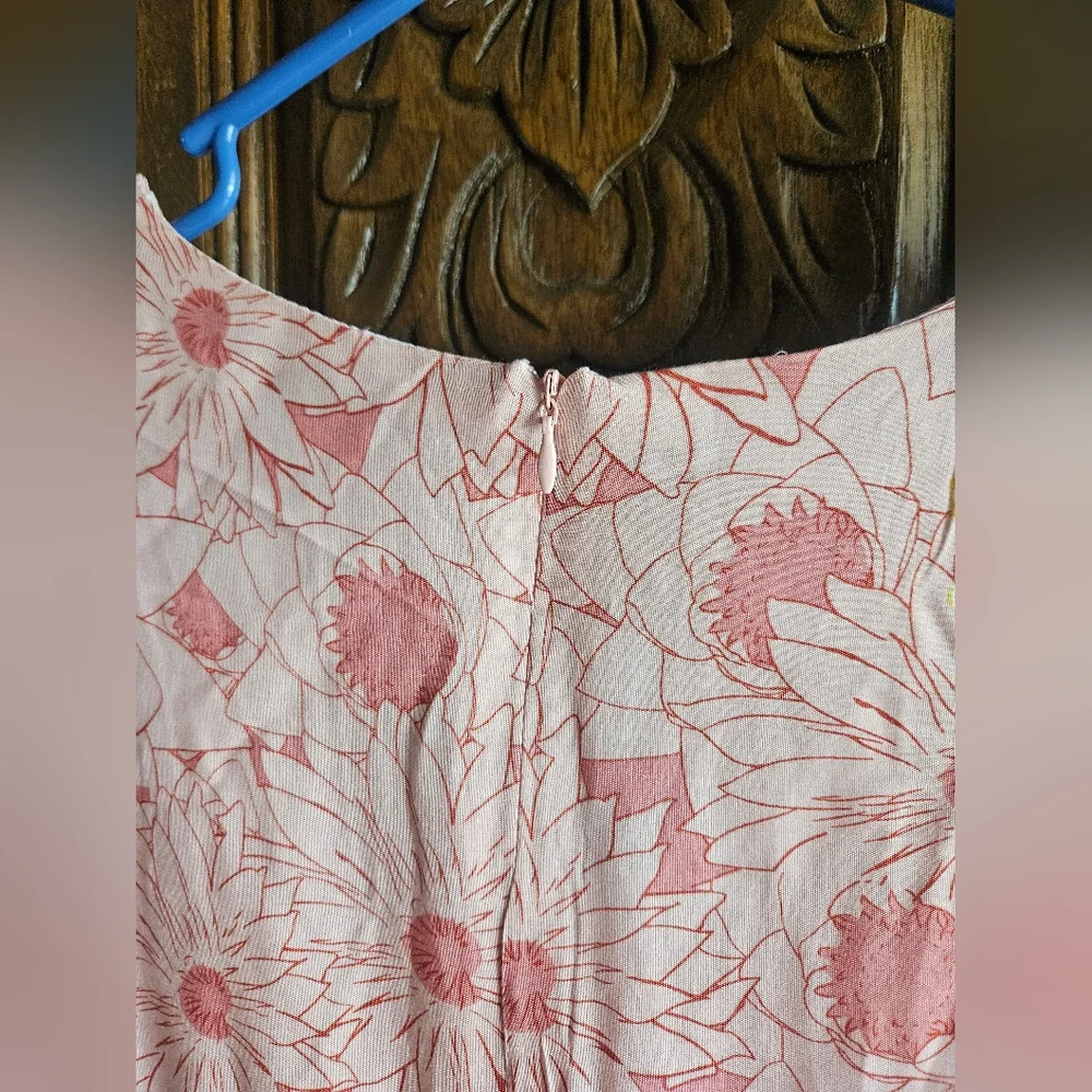 Belongsci Floral Dress - Picture 6 of 6